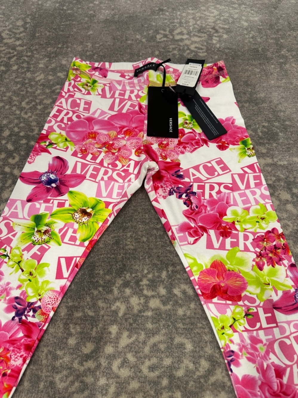 VERSACE KIDS LEGGINGS NWT SIZE 10 - Picture 4 of 10